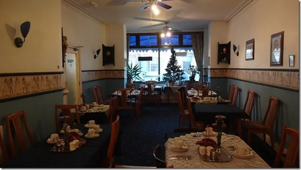 Golden Nile Hotel Blackpool 3*,